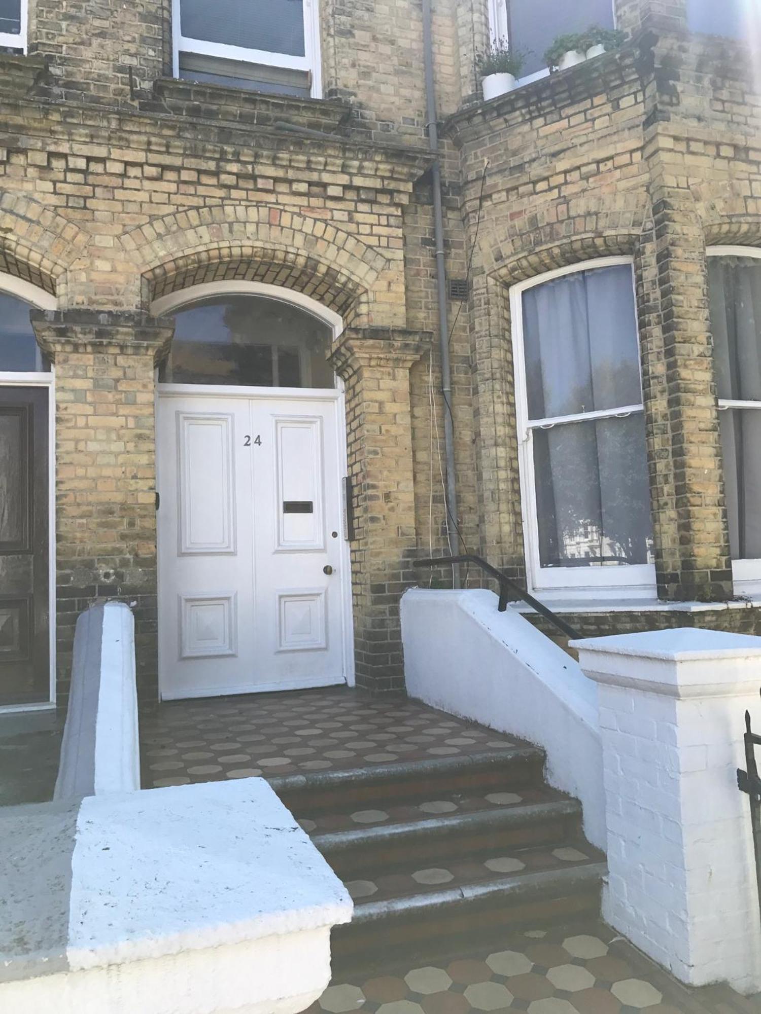 Stylish In Hove. Apartment *